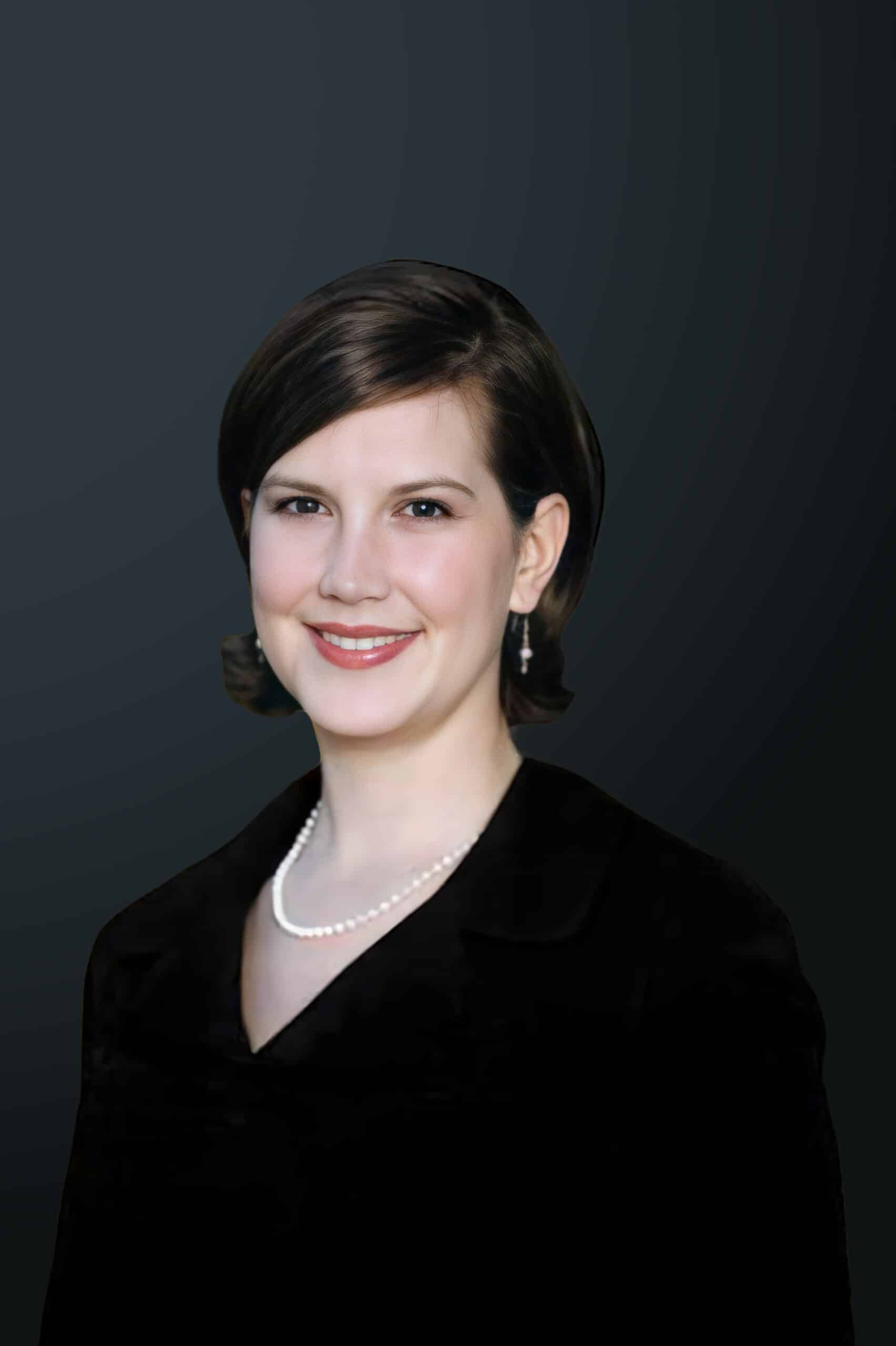 Laura M Owings