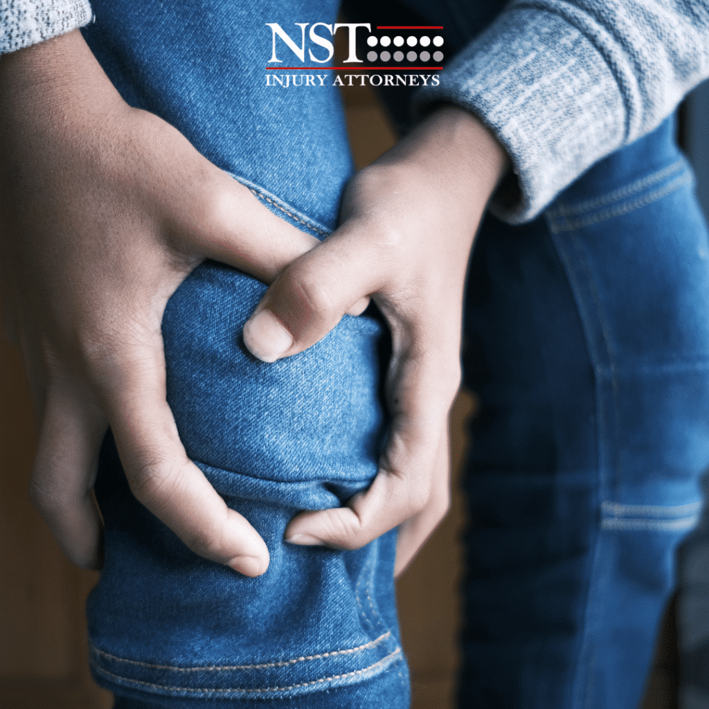 person with a knee injury